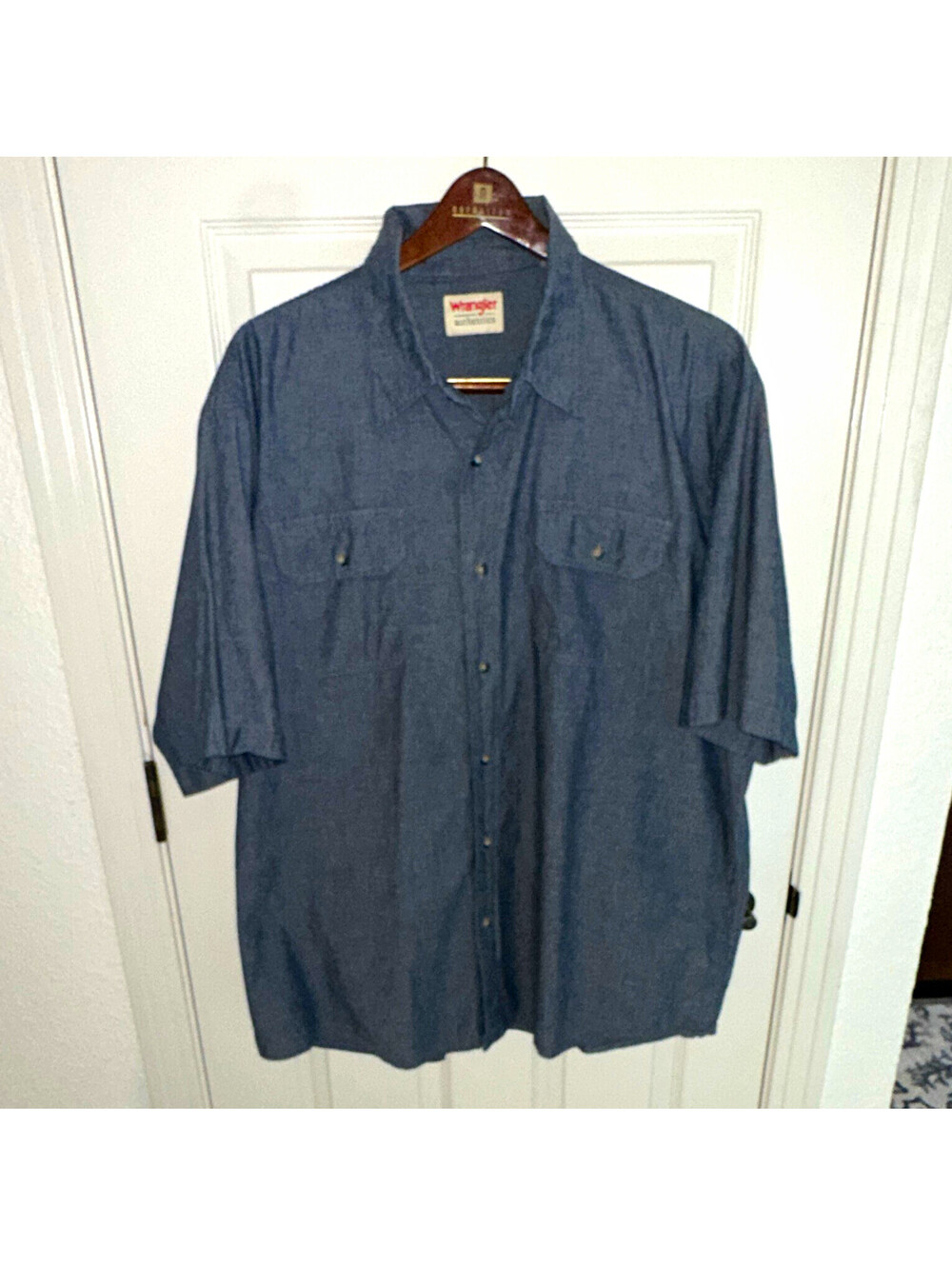 Wrangler Authentics Men's 2XL Big & Tall Cotton Chambray Blue Button-Up Pockets